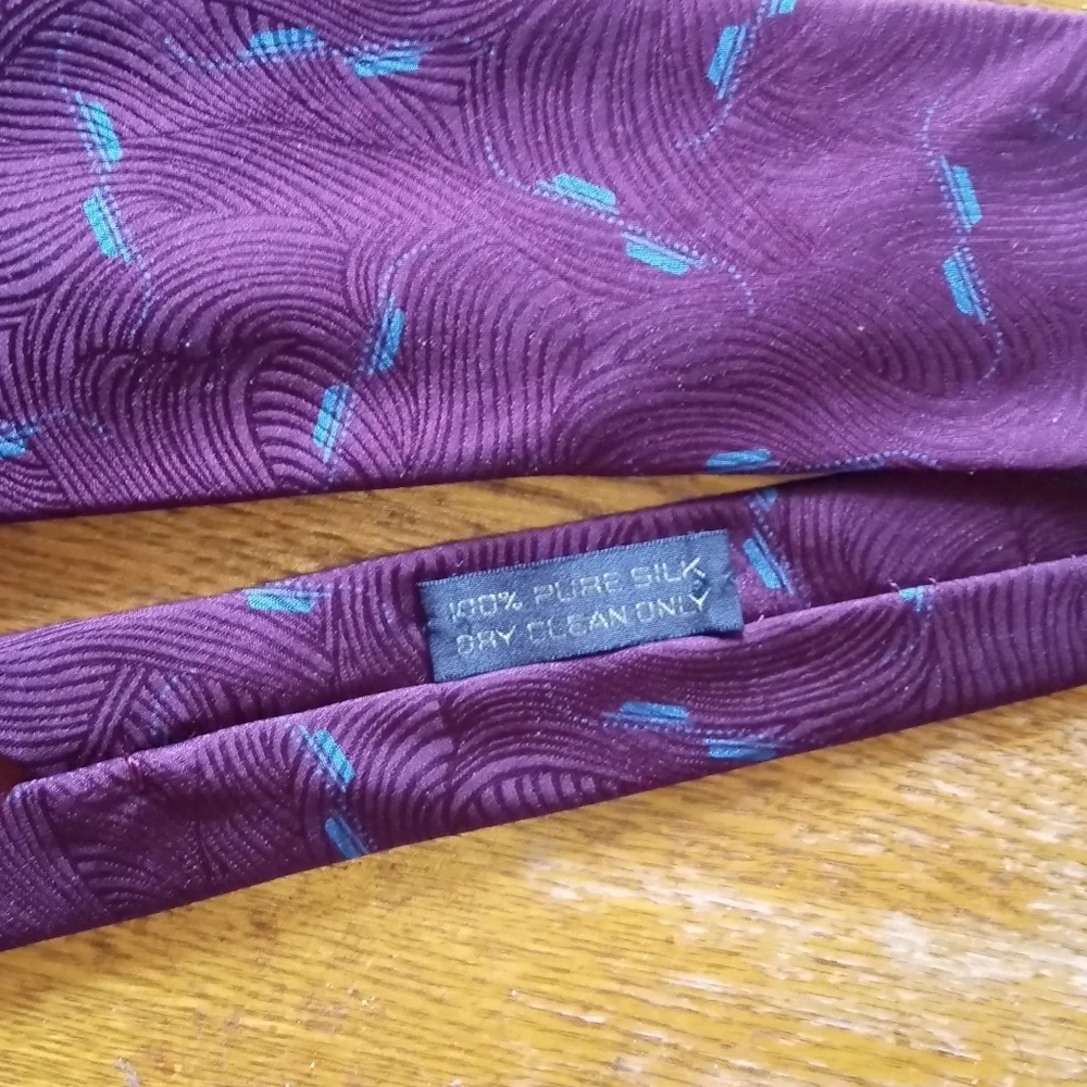 Giorgio Armani Burgundy and Teal Patterned Silk Tie